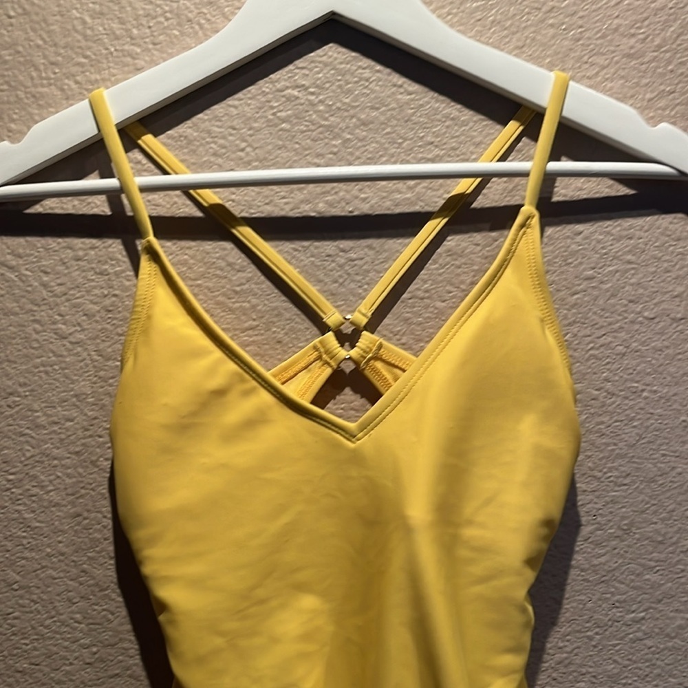 New Shade & Shore Women's Cheeky Racerback Swimwear Yellow Xs One Piece Swimsuit — image 4 of 8